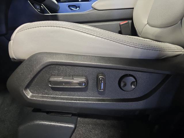 Used 2025 Honda Pilot Touring image 20