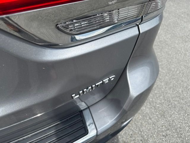 Used 2019 Jeep Grand Cherokee Limited AWD/4WD image 16