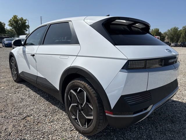 Used 2024 Hyundai Ioniq 5 SEL RWD image 2