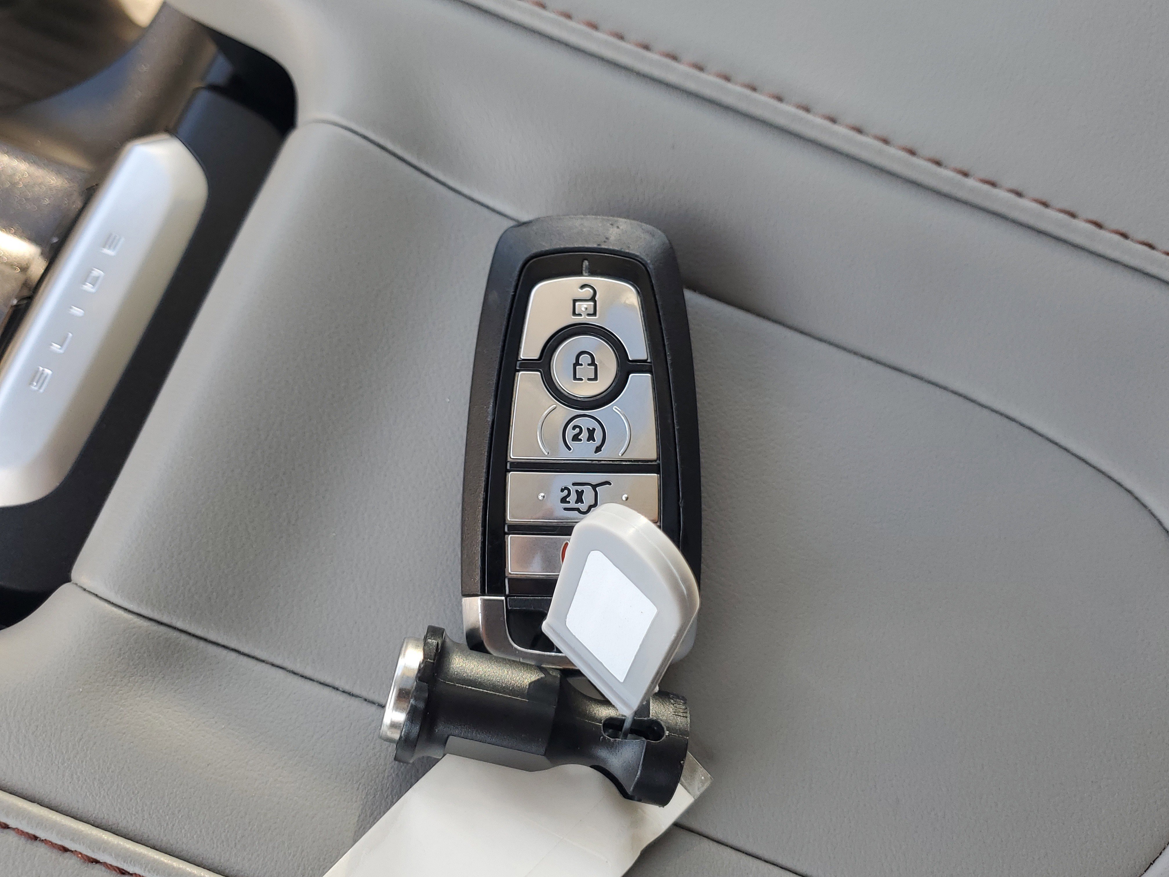 Certified 2025 Ford Expedition Active image 31