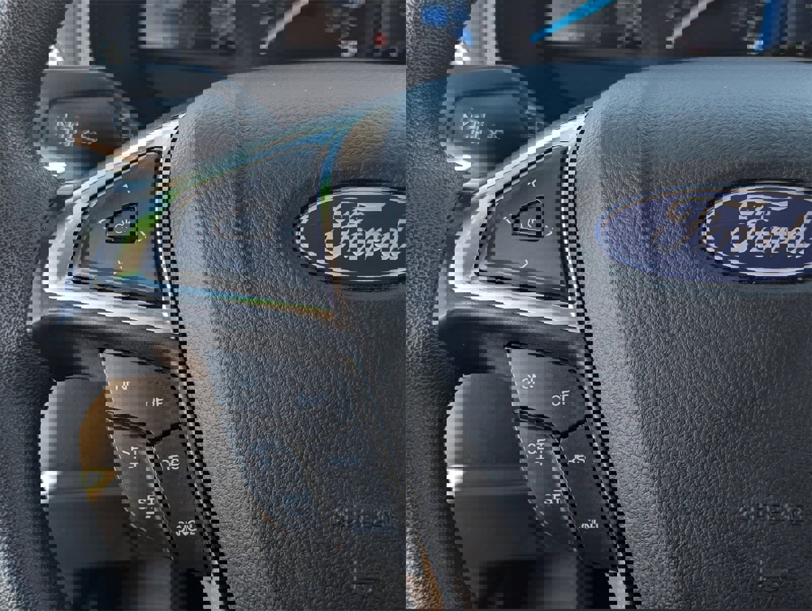 Certified 2024 Ford Edge SEL image 28