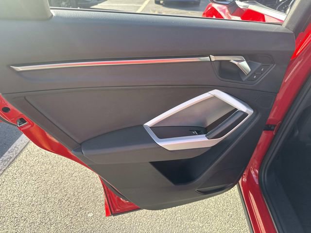 Used 2023 Audi Q3 2.0T Premium image 21