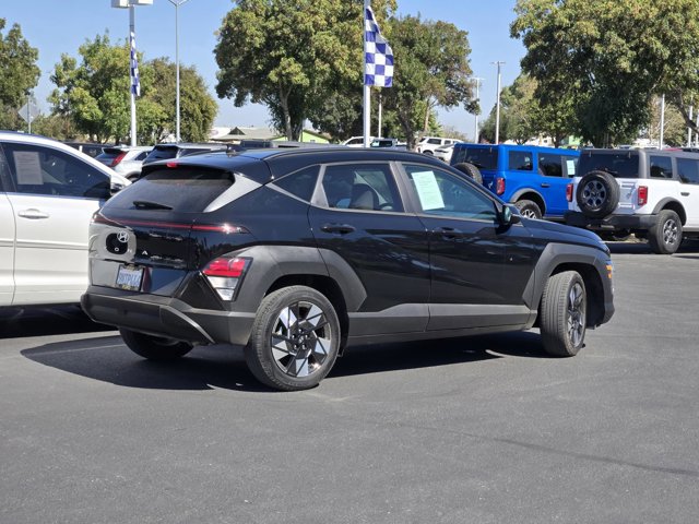 Used 2024 Hyundai Kona SEL FWD image 4