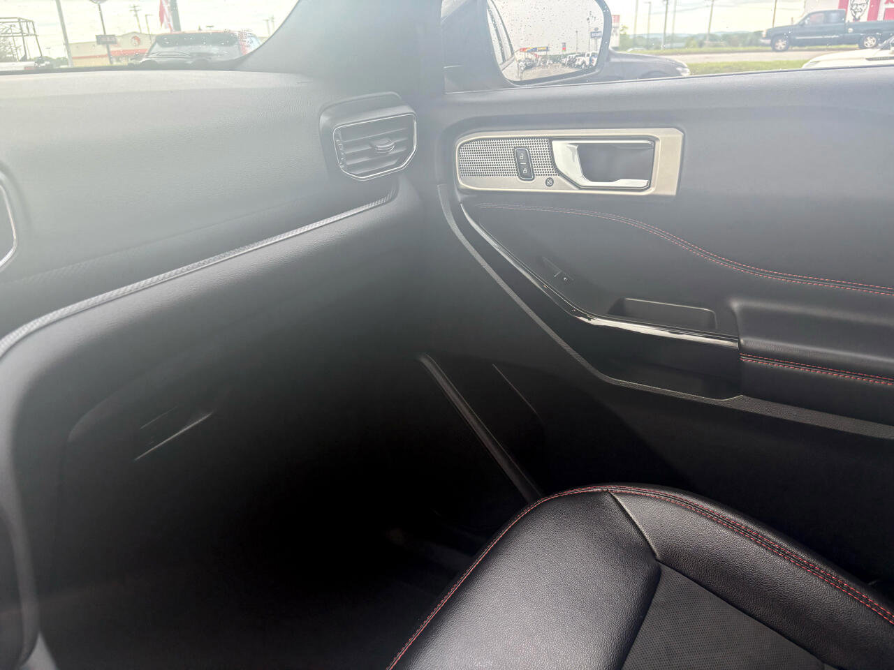 Certified 2023 Ford Explorer ST-Line w/ Class IV Trailer Tow Package image 24