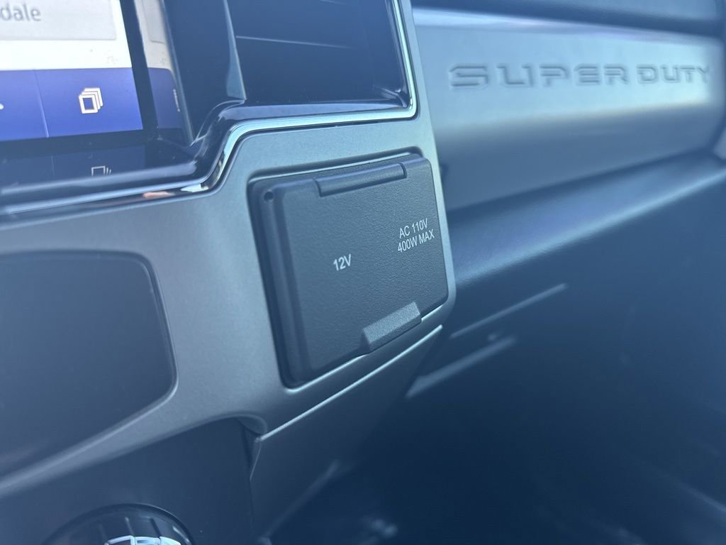 Certified 2022 Ford F350 Lariat w/ Black Appearance Package image 33