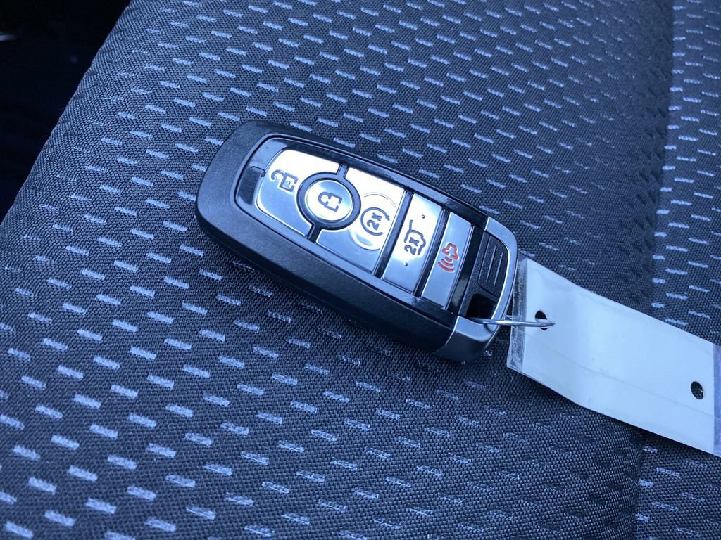 Certified 2025 Ford Escape ST-Line image 33