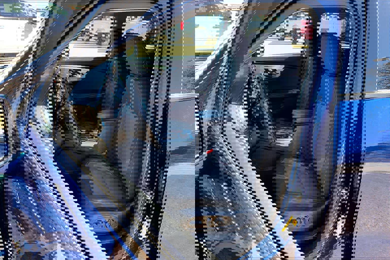 Used 2023 Chevrolet Blazer LT w/ Convenience Package image 9