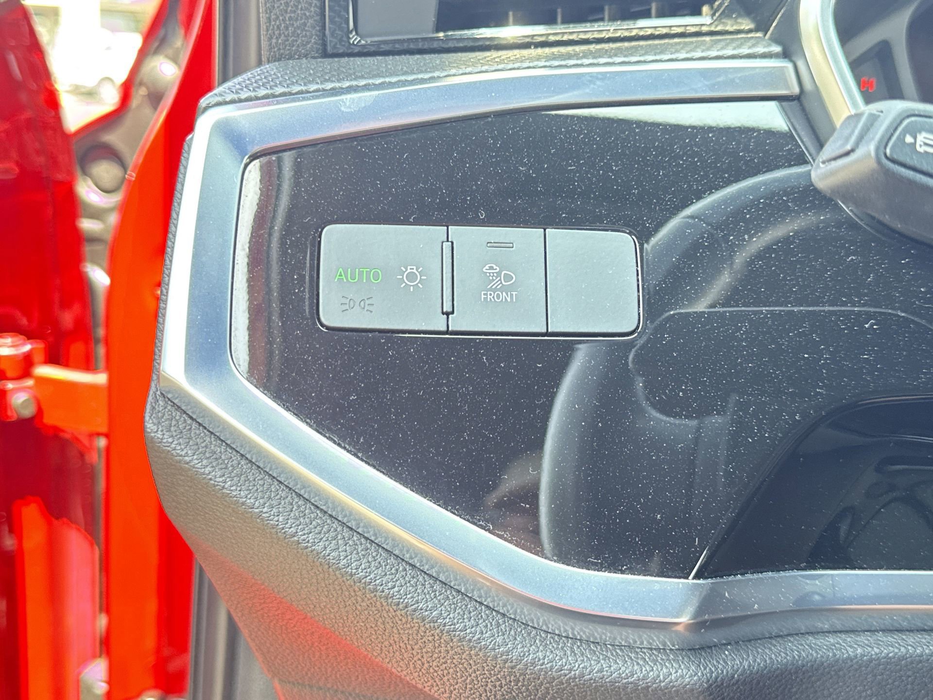 Used 2024 Audi Q3 2.0T Premium Plus w/ Premium Plus Package AWD/4WD image 22