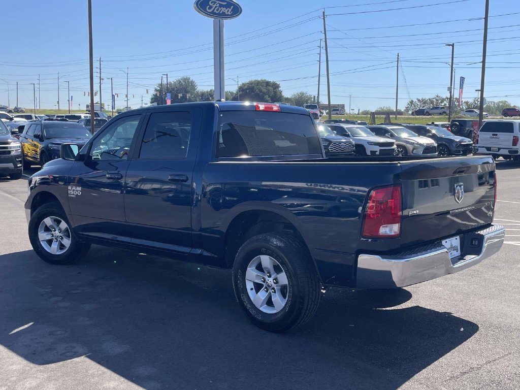 Used 2021 RAM 1500 Classic SLT RWD image 5