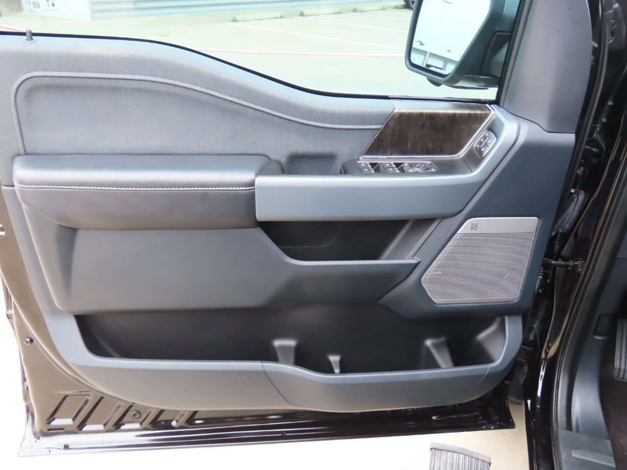 Certified 2022 Ford F150 Lariat image 25