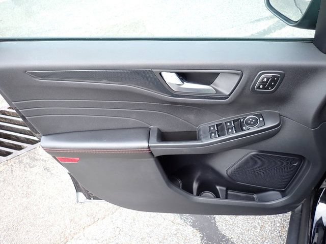 Certified 2023 Ford Escape ST-Line Elite AWD/4WD image 22