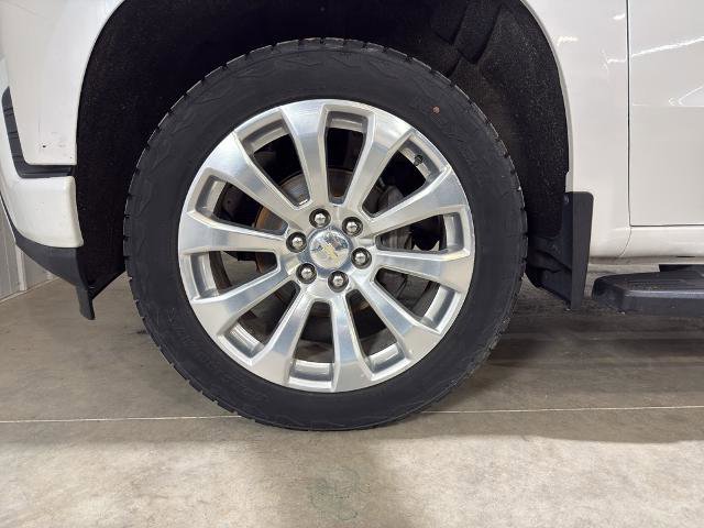Used 2019 Chevrolet Silverado 1500 High Country w/ Technology Package image 17
