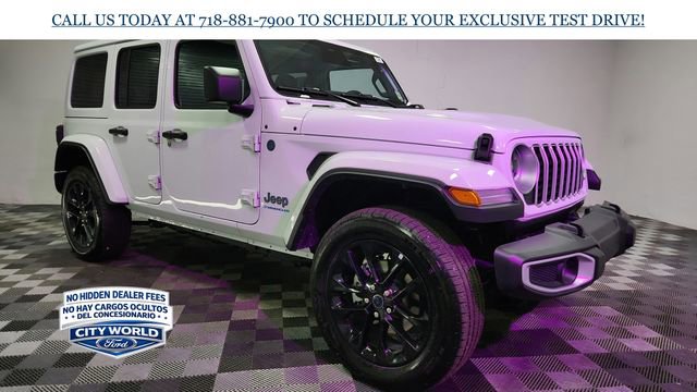 Used 2025 Jeep Wrangler Unlimited Sahara w/ Safety Group AWD/4WD image 2