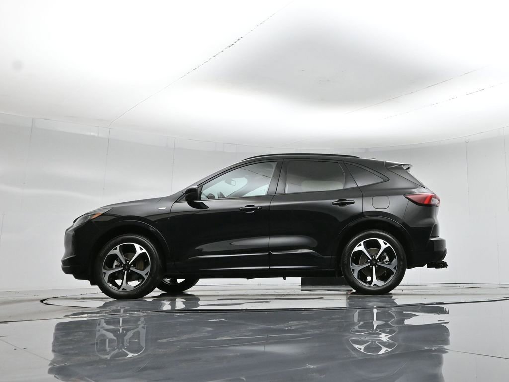 Certified 2024 Ford Escape ST-Line Elite image 28