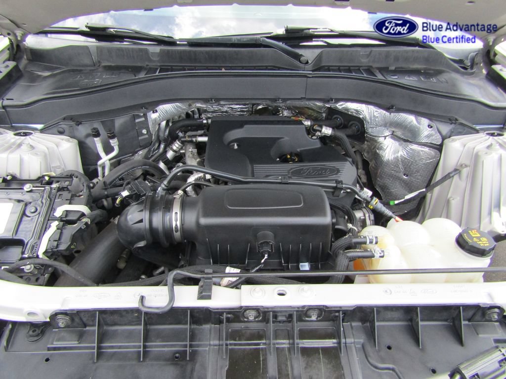 Certified 2020 Ford Explorer XLT w/ Equipment Group 202A AWD/4WD image 41