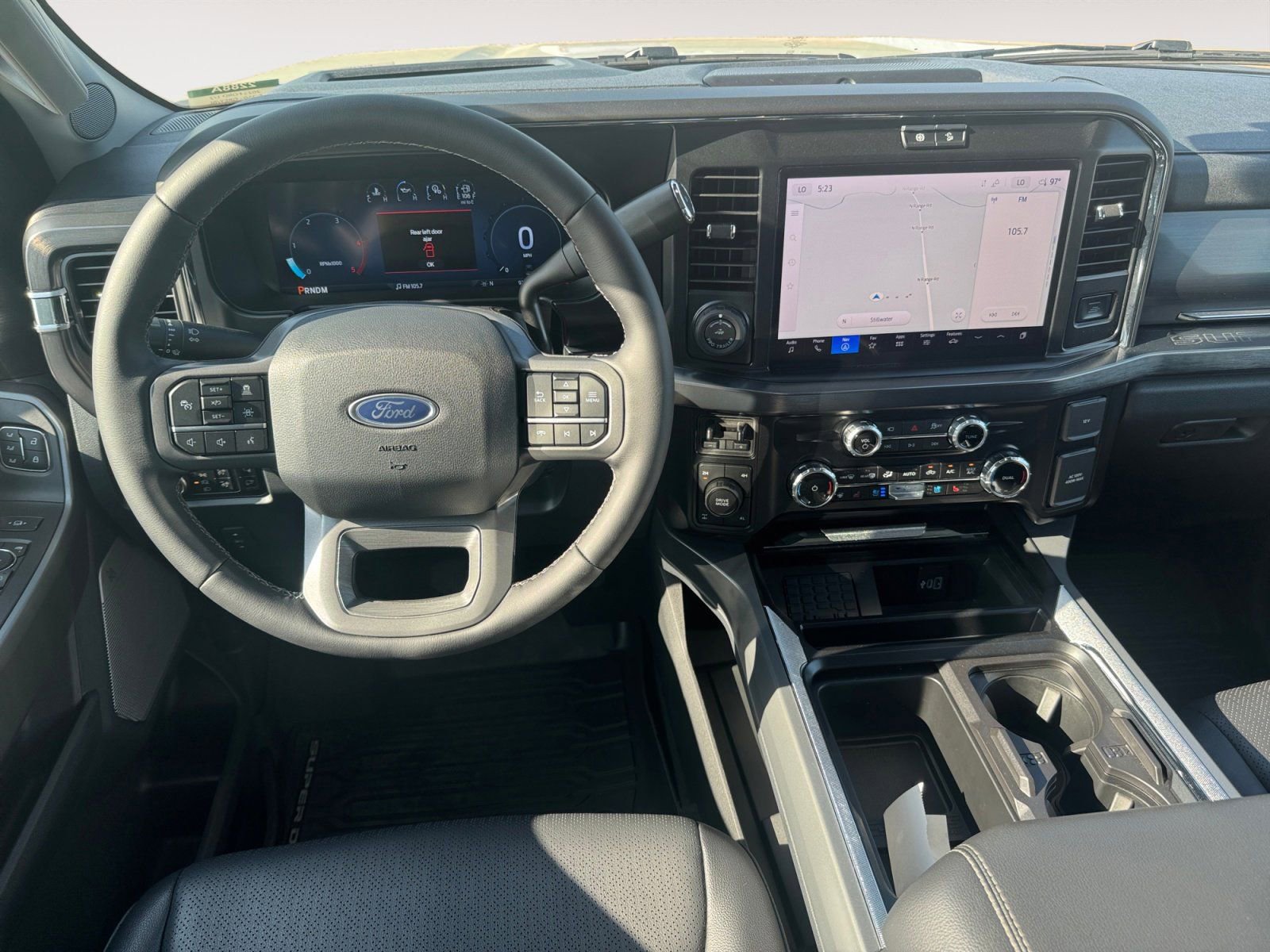 Certified 2025 Ford F250 Lariat w/ Lariat Ultimate Package AWD/4WD image 10