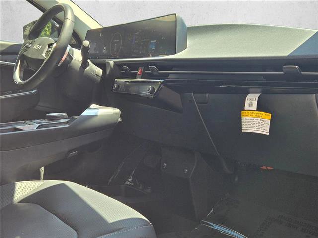Used 2022 Kia EV6 Wind RWD image 19
