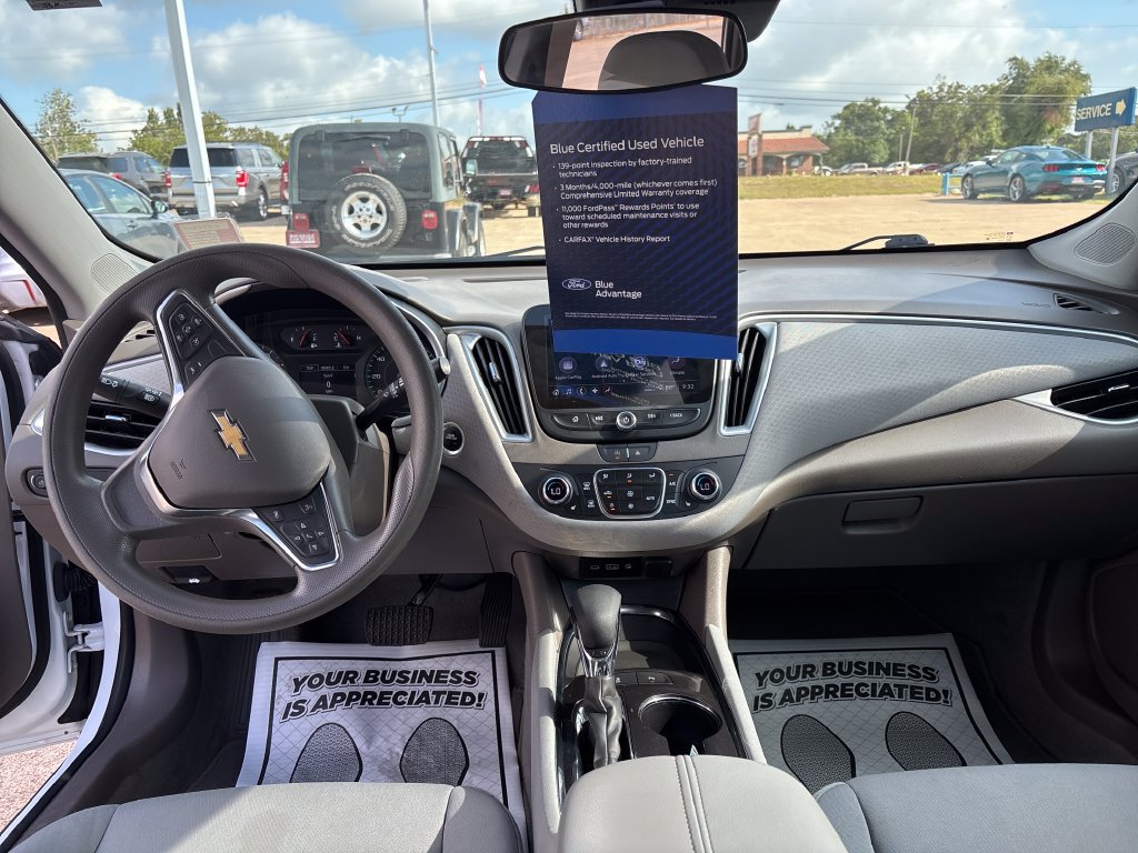 Used 2024 Chevrolet Malibu LT FWD image 14