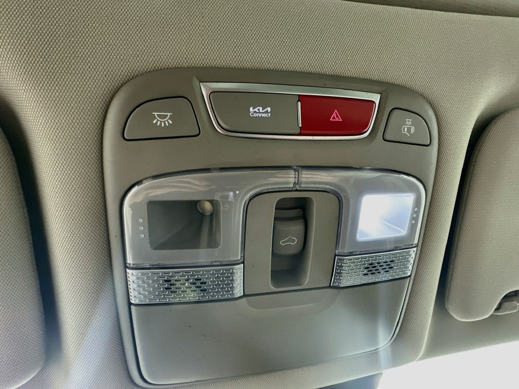 Used 2024 Kia Telluride EX w/ EX Captain's Chair Package AWD/4WD image 23