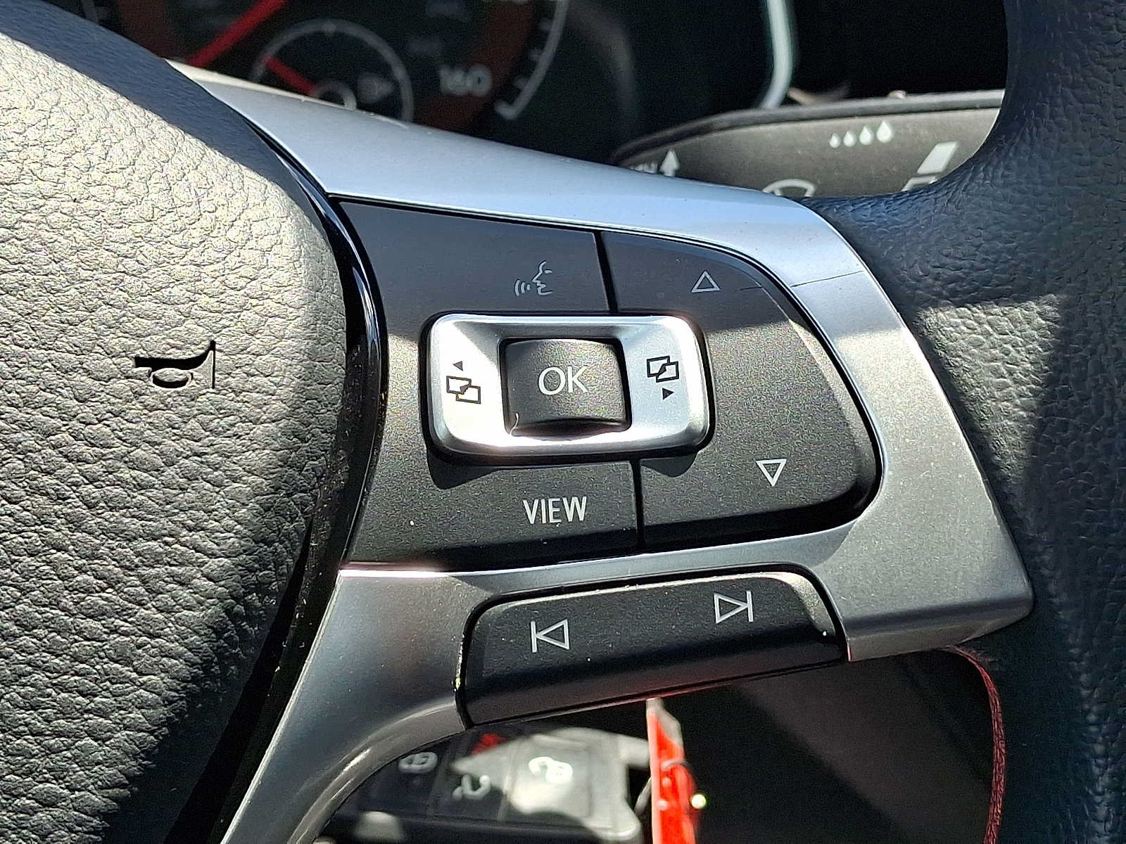 Used 2020 Volkswagen Jetta S w/ Driver Assistance Package FWD image 24