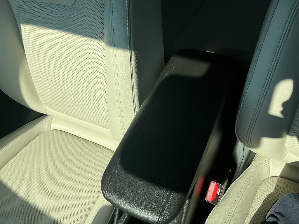 Used 2024 Buick Encore GX Sport Touring FWD image 32