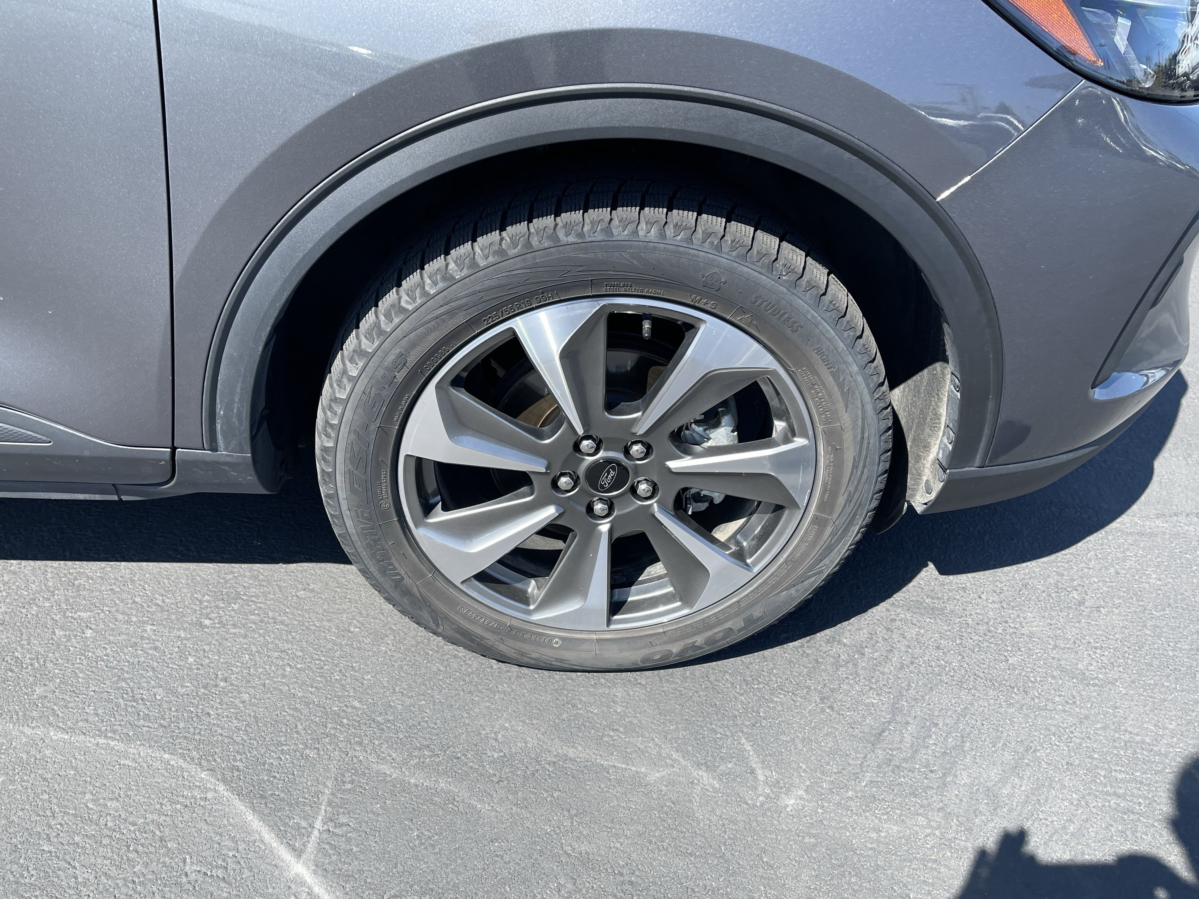 Certified 2025 Ford Escape Platinum AWD/4WD image 5