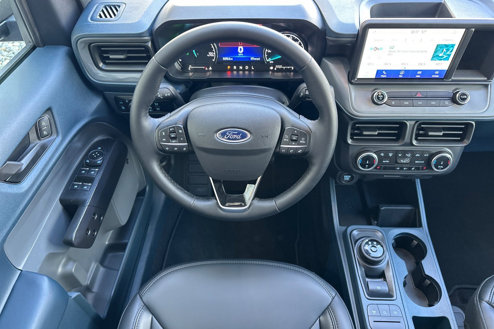 Certified 2024 Ford Maverick Lariat w/ Black Appearance Package image 15