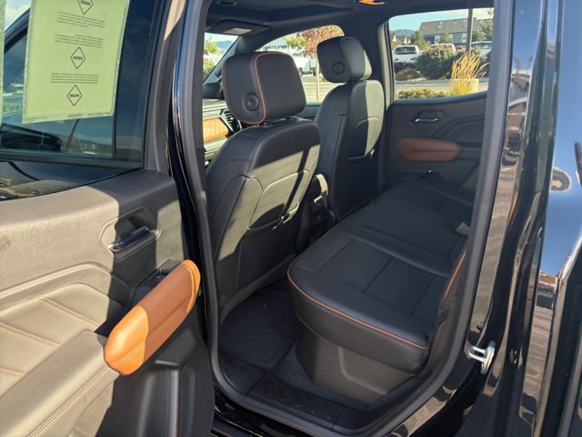 Used 2023 GMC Canyon AT4 w/ AT4 Premium Package AWD/4WD image 17