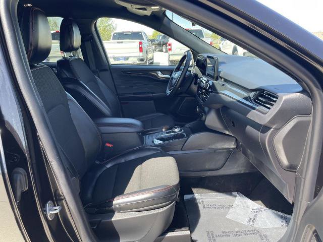 Certified 2025 Ford Escape ST-Line AWD/4WD image 19