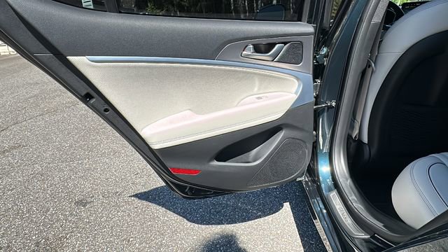 Used 2025 Genesis G70 2.5T w/ Sport Prestige Package AWD/4WD image 20