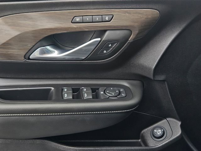 Used 2024 GMC Terrain Denali w/ Denali Premium Package image 36