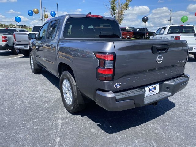 Used 2023 Nissan Frontier SV w/ Tow Package AWD/4WD image 5