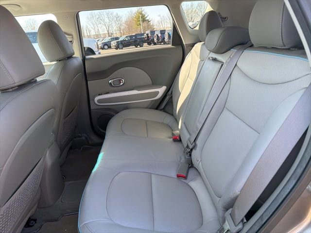 Used 2018 Kia Soul EV + w/ Sun & Fun Package image 14