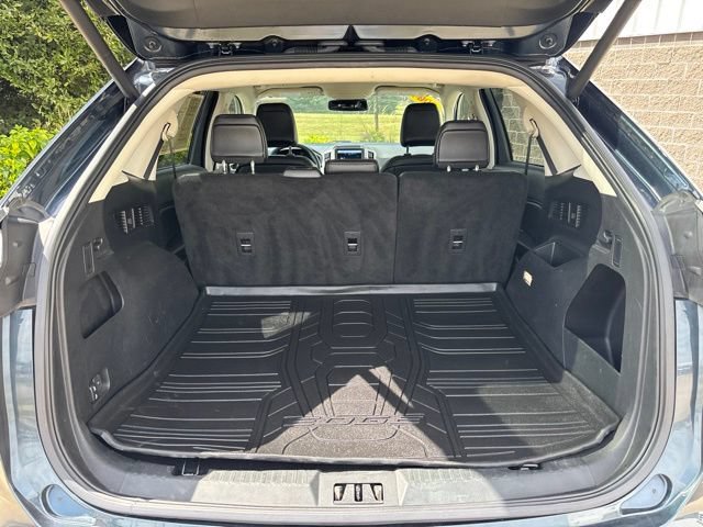 Certified 2024 Ford Edge SEL w/ Convenience Package AWD/4WD image 11