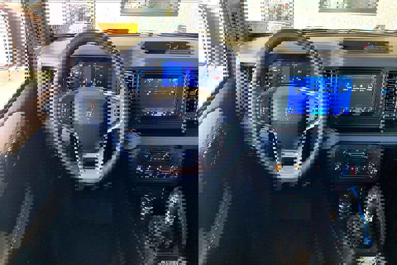 Certified 2022 Ford Bronco Black Diamond image 6