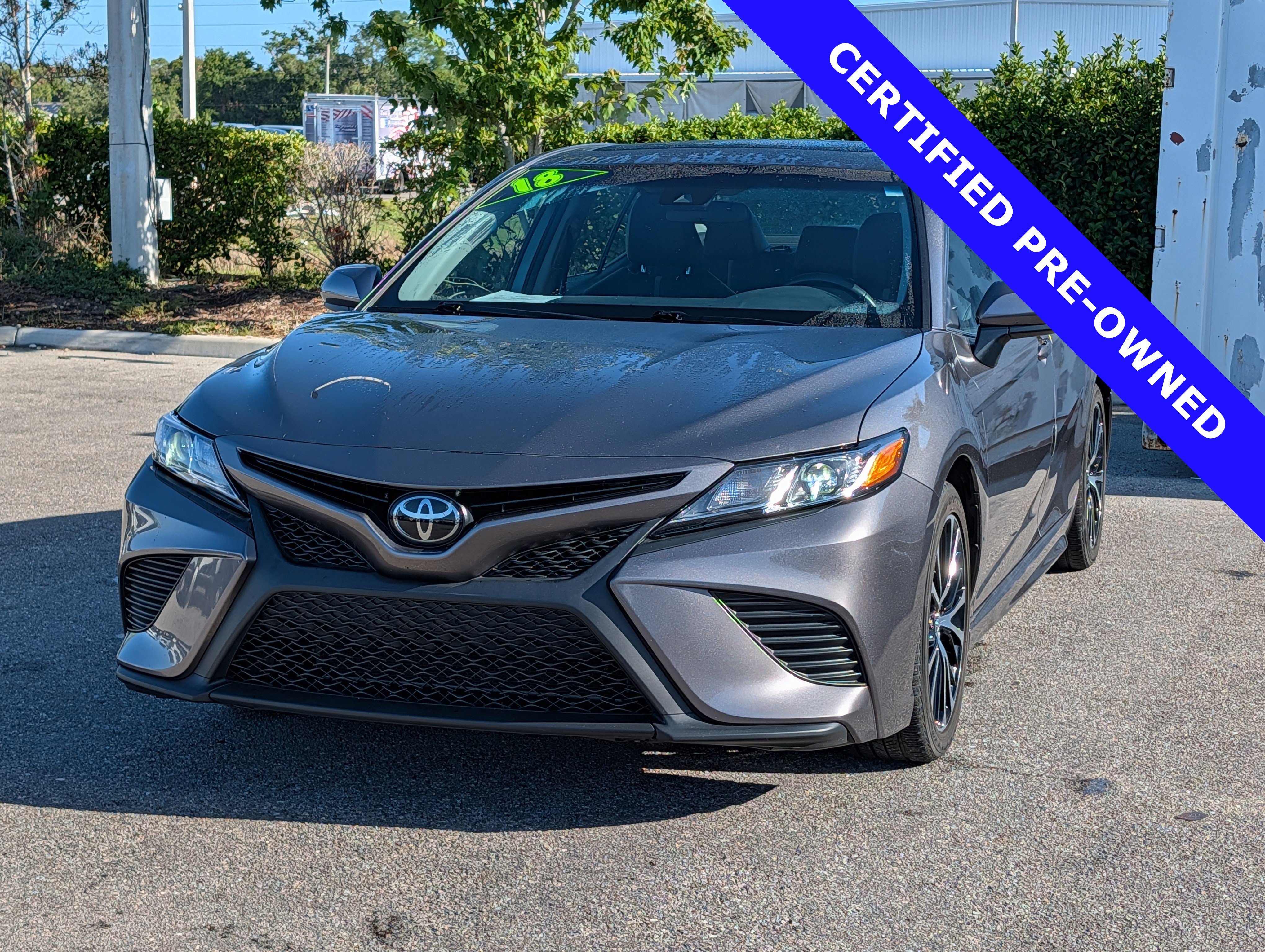 Used 2018 Toyota Camry SE w/ Moonroof Package FWD image 7