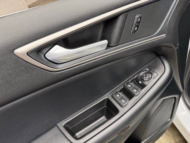 Certified 2022 Ford Edge SEL image 11