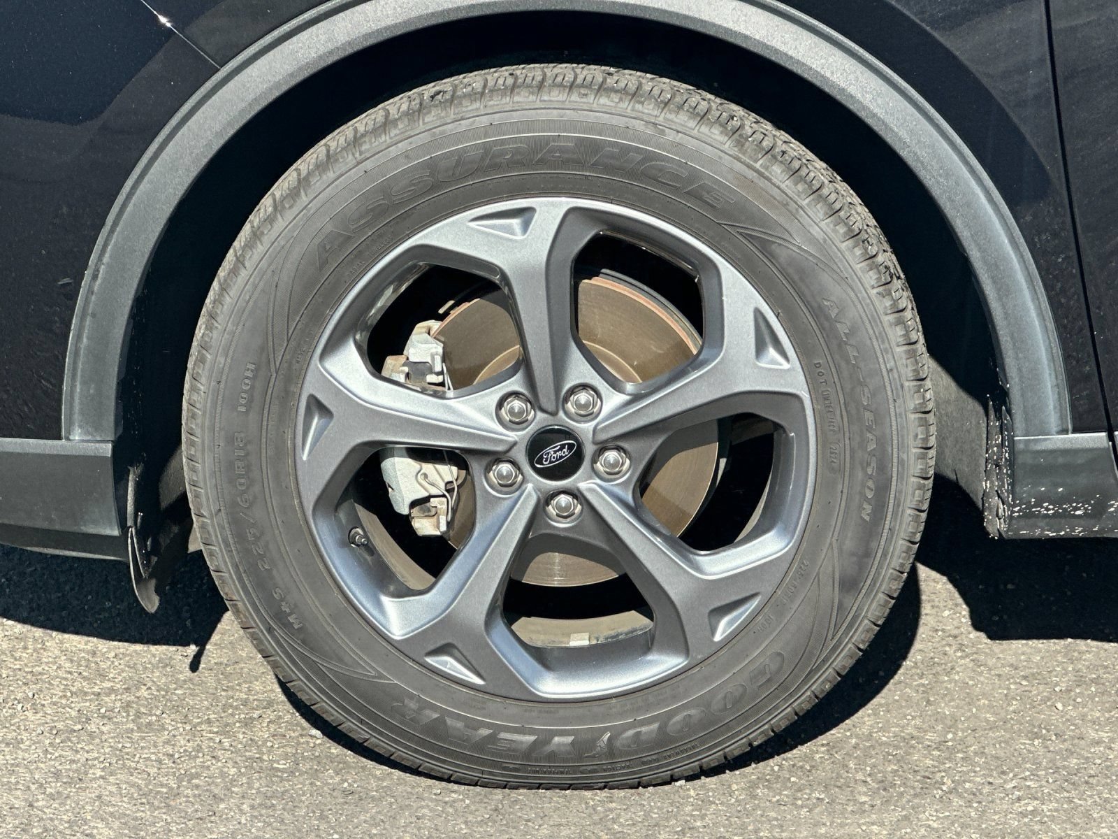 Certified 2025 Ford Escape ST-Line FWD image 32