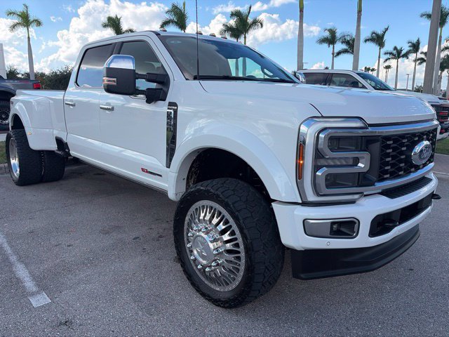 Certified 2025 Ford F450 Platinum w/ Platinum Plus Package AWD/4WD image 1