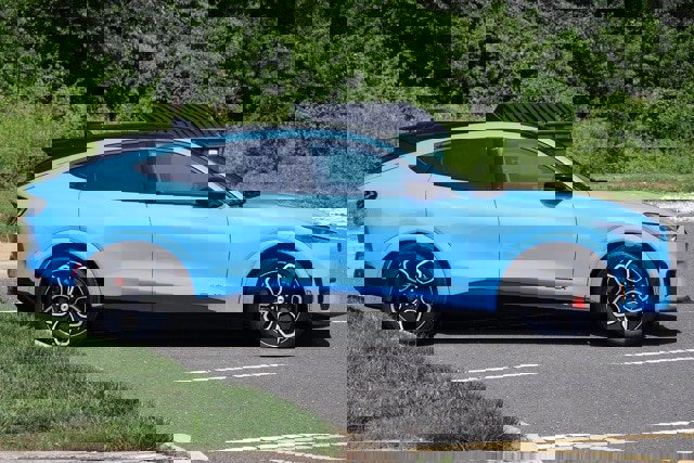 Certified 2022 Ford Mustang Mach-E GT image 2