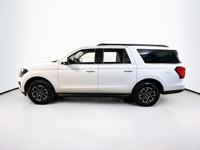 Certified 2024 Ford Expedition Max XLT image 4