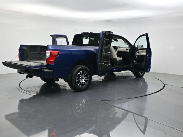 Used 2020 Nissan Titan SV w/ SV Convenience Package AWD/4WD image 51