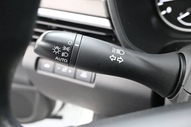 Used 2025 Nissan Altima 2.5 SV FWD image 16