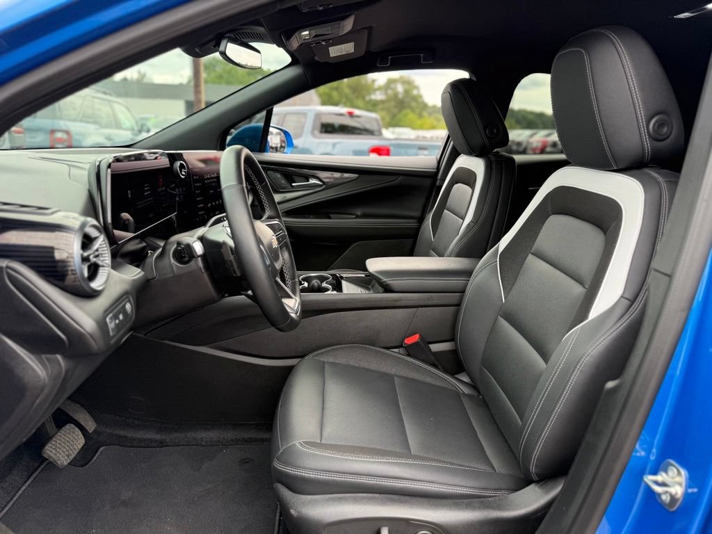 Used 2024 Chevrolet Blazer EV LT AWD/4WD image 14