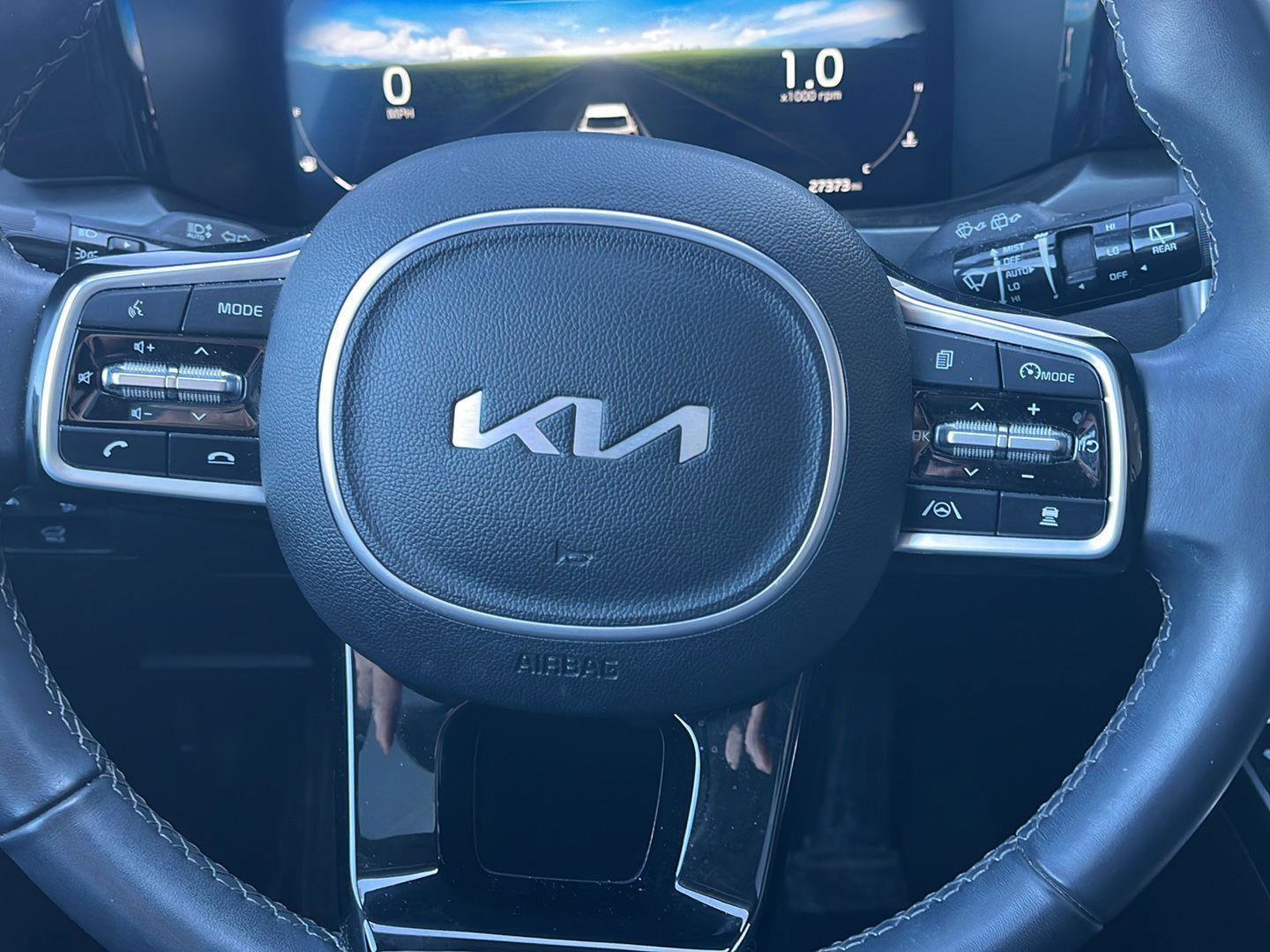 Used 2023 Kia Sorento SX image 21