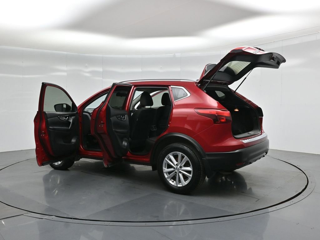 Used 2018 Nissan Rogue Sport SV image 54