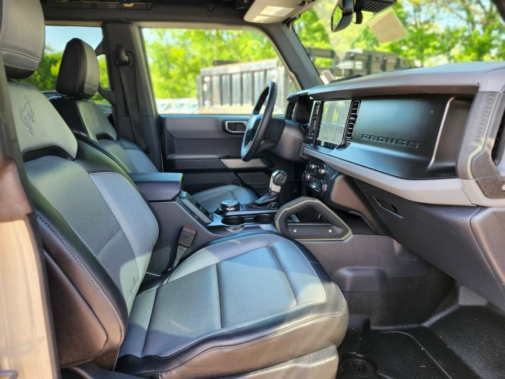 Certified 2022 Ford Bronco Everglades AWD/4WD image 11