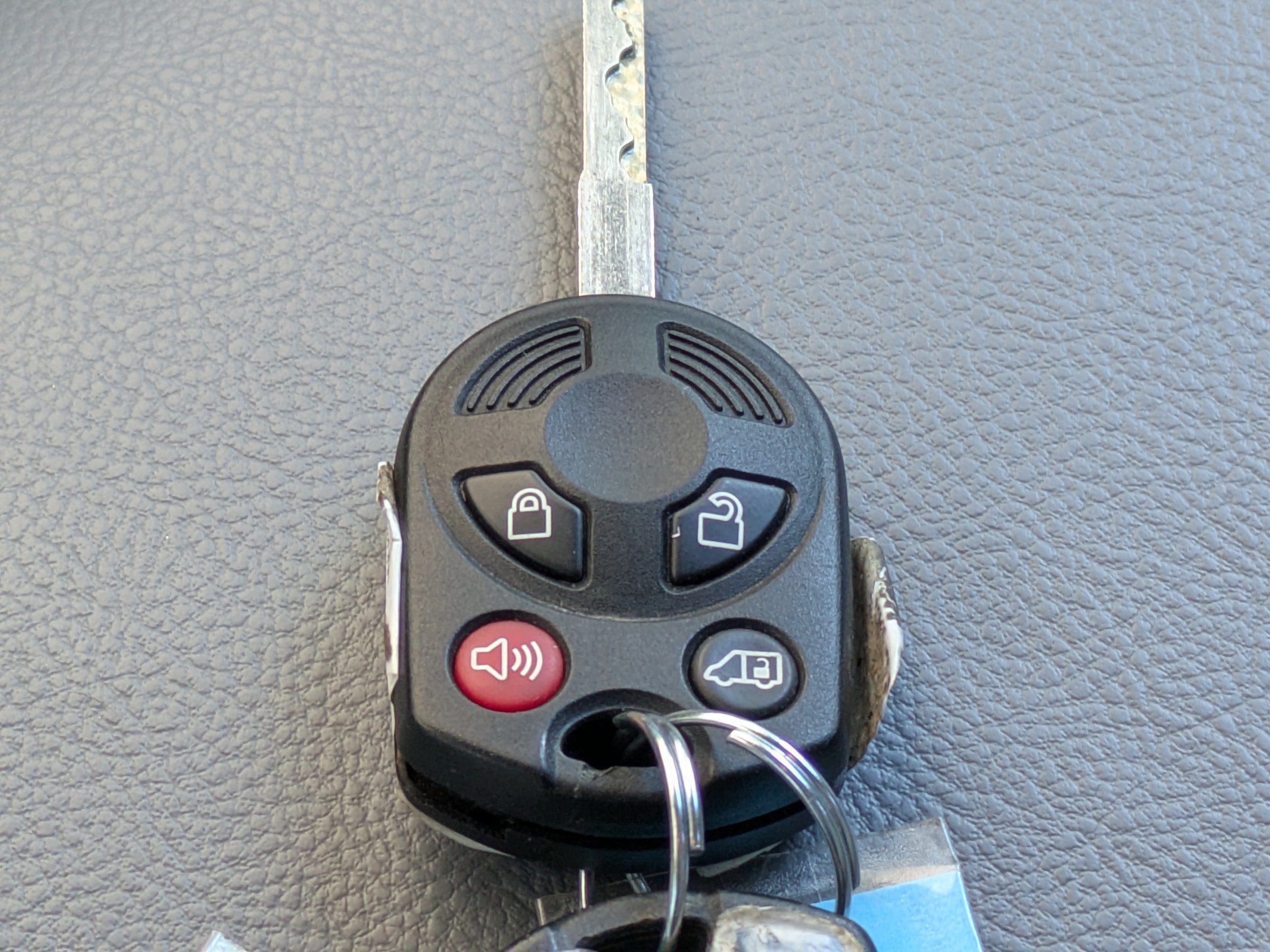 Certified 2019 Ford Transit 150 XL RWD image 26