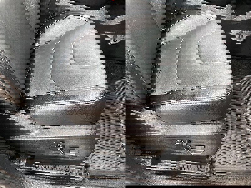 Certified 2018 Ford Edge Titanium w/ Technology Package image 30