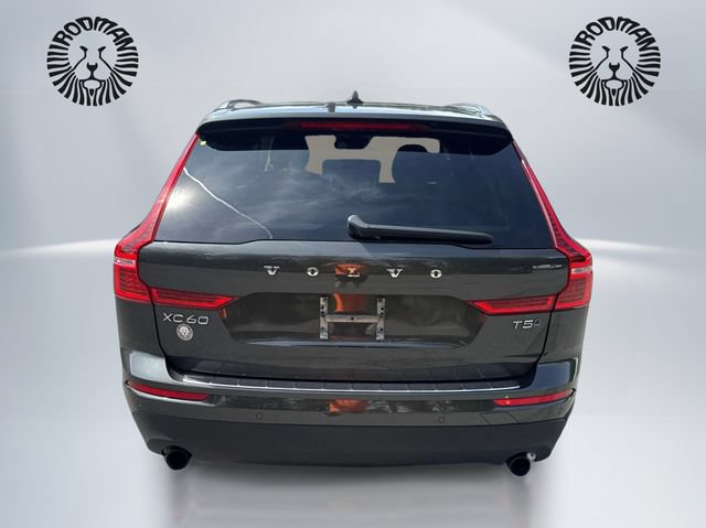 Used 2018 Volvo XC60 T5 Momentum w/ Vision Package AWD/4WD image 7